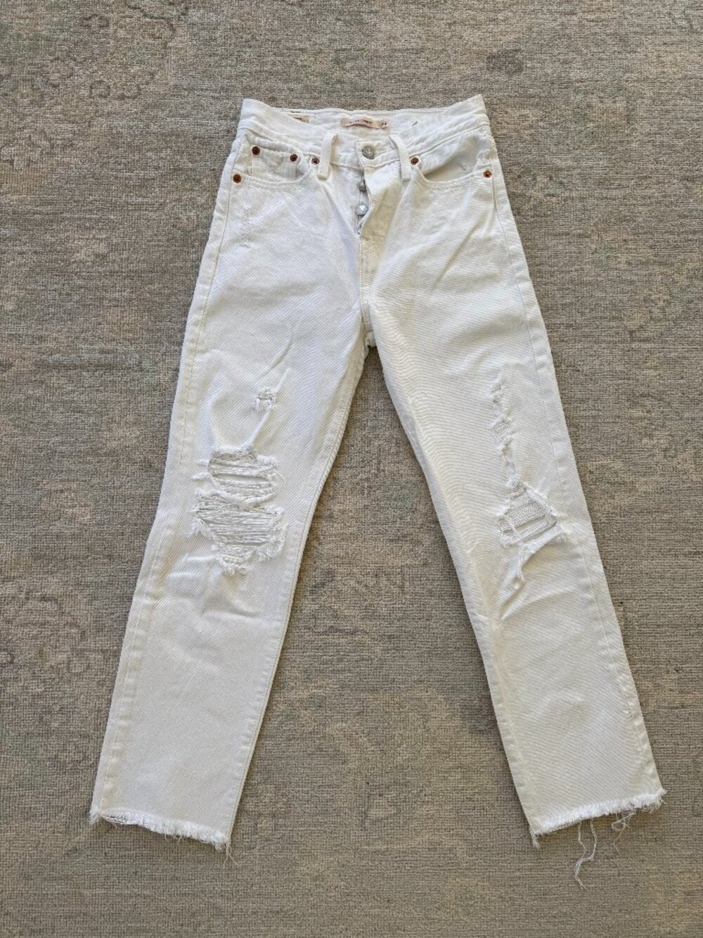 Levi's Wedgie Straight Jean White Denim, Size 24